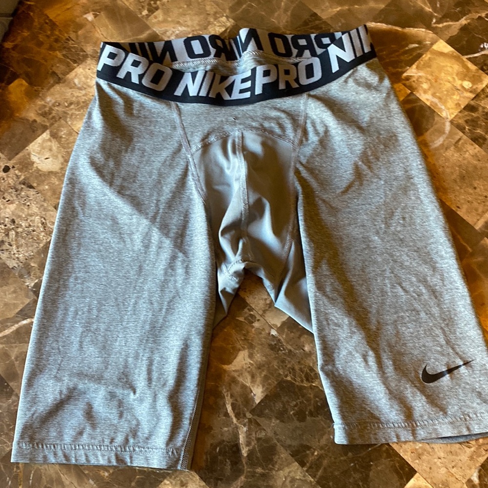 Compression shorts size XL